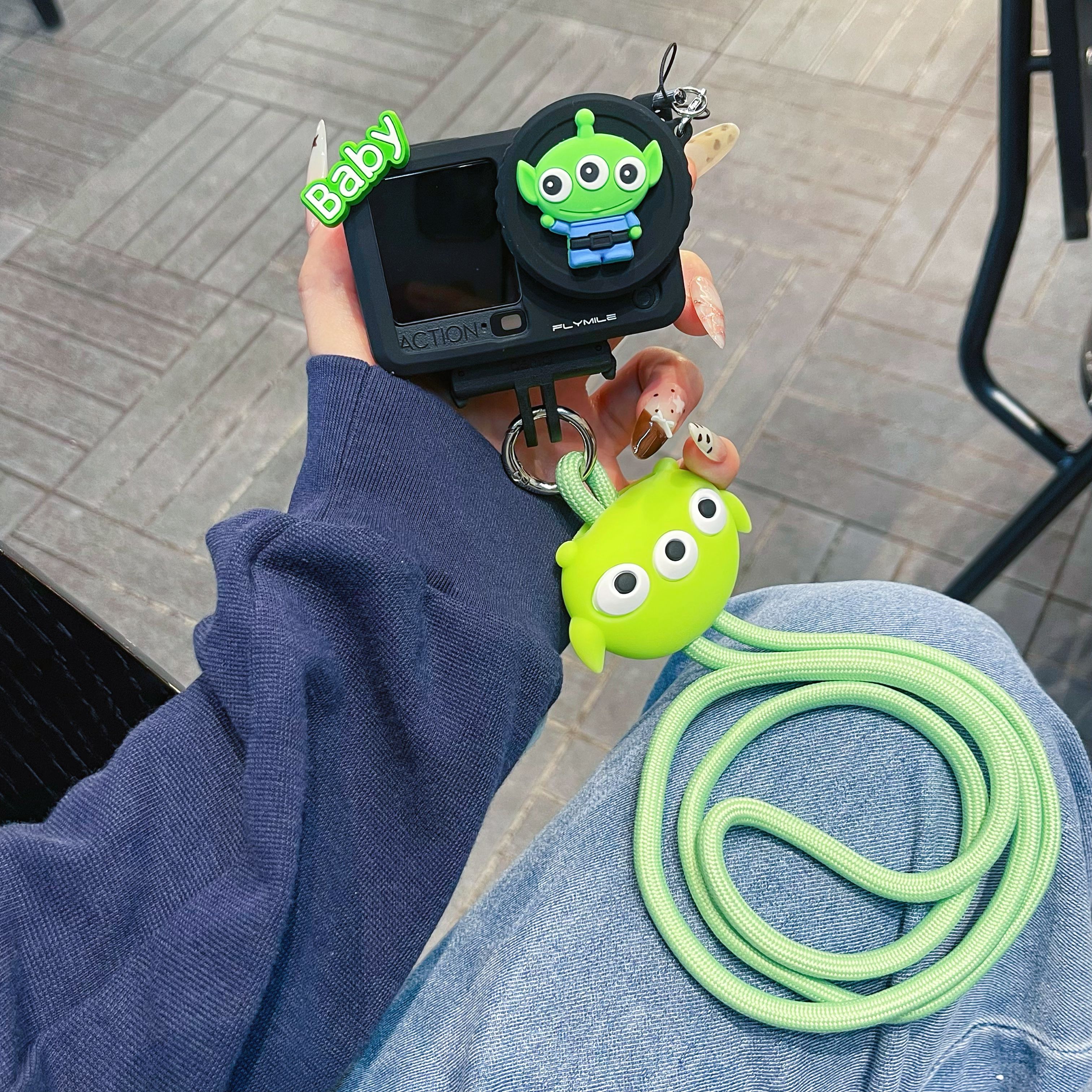 卡通三眼仔适用大疆action6/5pro/4/3收纳盒防丢防刮影石360AcePro2相机包便携防丢保护套卡通可爱男女款