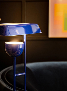 意大利设计长号金属创意红蓝色落地灯意式轻奢卧室客厅旁地灯