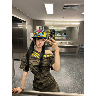 美式复古斜肩迷彩印花短袖t恤女