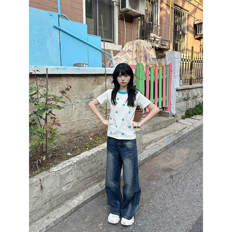 可爱搞怪童趣字母印花短袖t恤女夏新款修身显瘦小众正肩辣妹上衣