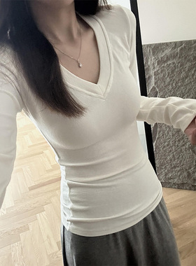 白色纯棉V领正肩长袖t恤女秋冬加绒保暖内搭打底衫基础款修身上衣
