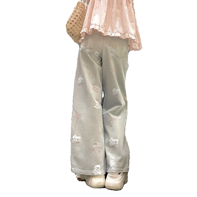 浅蓝色可爱小熊刺绣牛仔裤女夏季