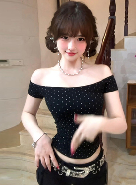 美式辣妹黑色波点一字肩短袖t恤女夏季露肩小众短款纯欲紧身上衣