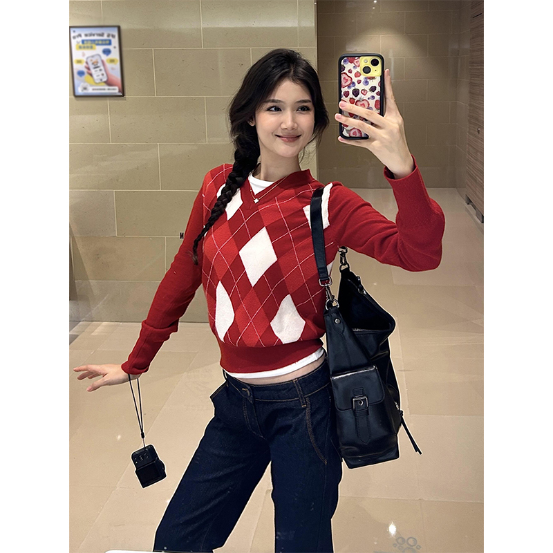 韩系氛围感红色菱格v领毛衣女冬