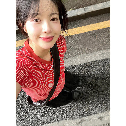 撞色条纹红色正肩短袖t恤女夏季
