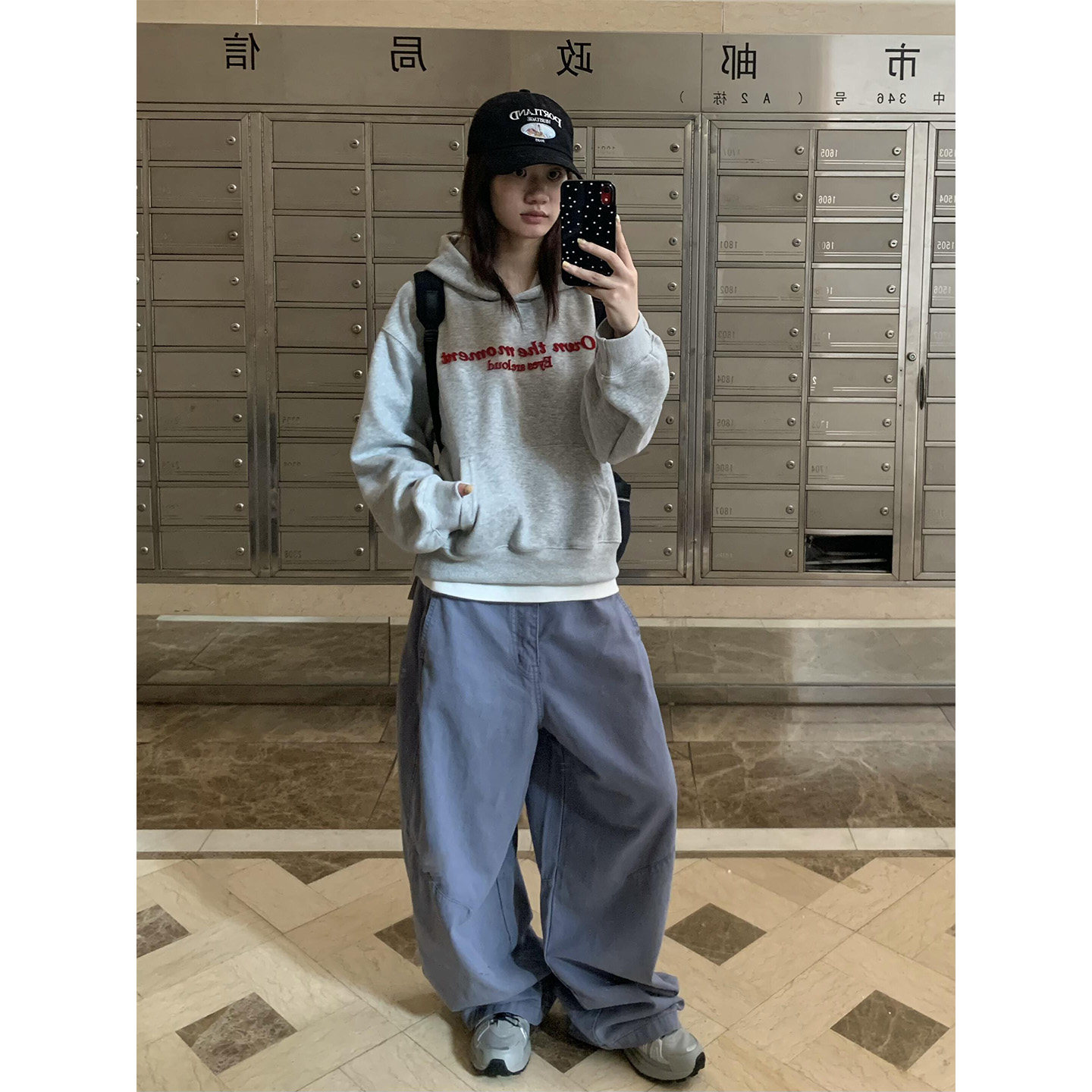 美式复古字母刺绣灰色连帽卫衣女2026春秋新款设计感小众短款外套