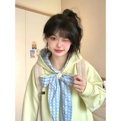 奶黄撞色格纹蝴蝶领结连帽卫衣女