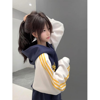 美式高街字母刺绣插肩连帽卫衣女