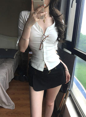 纯欲风性感V领白色polo衫t恤女正肩收腰修身气质辣妹掐腰衬衫上衣