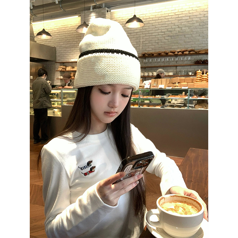 可爱小狗刺绣德绒打底衫女秋冬