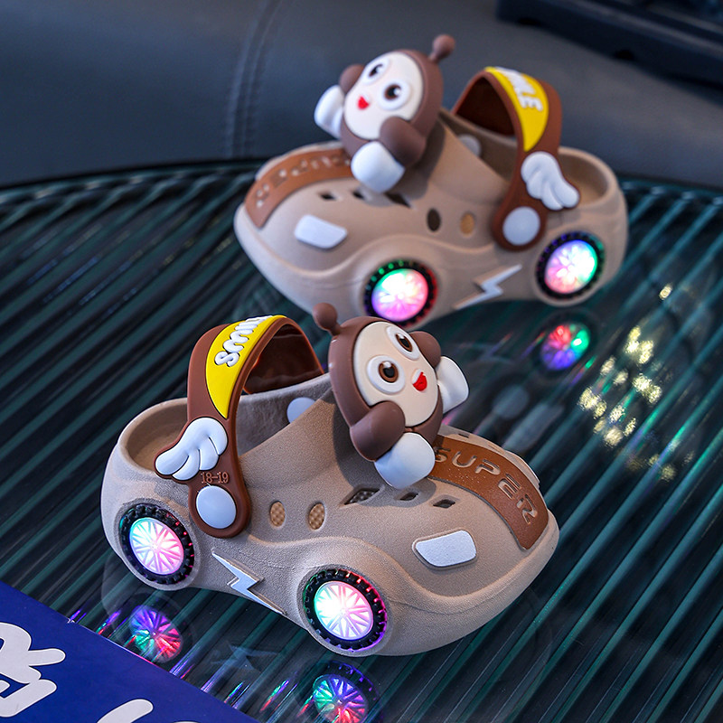 儿童拖鞋夏女宝宝小车发亮灯光室内软底防滑凉拖鞋男童蛋仔洞洞鞋,童鞋/婴儿鞋/亲子鞋,儿童洞洞鞋,淘宝优惠券,粉丝福利购,淘宝优惠卷