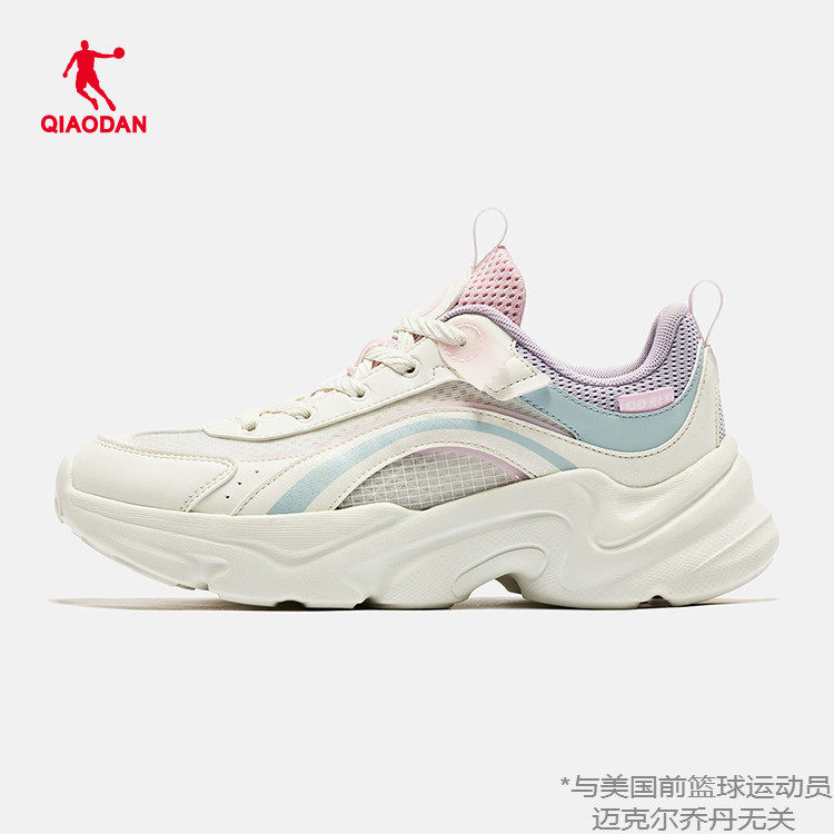 中国乔丹女鞋2024春季轻便跑步减震保暖运动鞋gm22230412