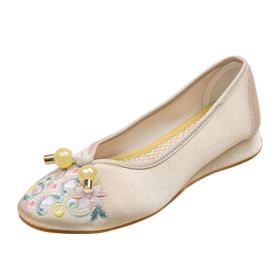 民族风绣花鞋女秋季时尚百搭单鞋尖头配旗袍的鞋子古风汉服鞋布鞋