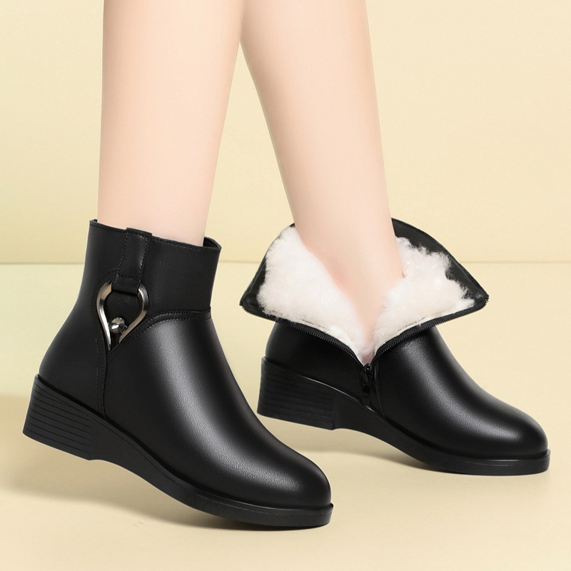 舒适冬季新款棉鞋加绒保暖靴软皮软底坡跟防滑减震女士高帮女鞋子