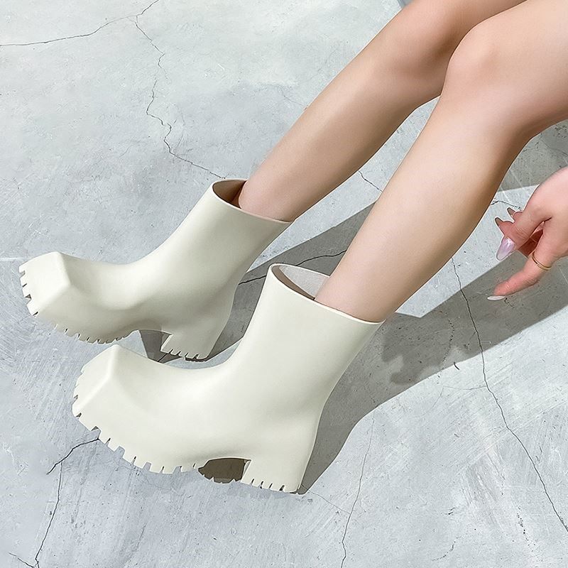 方头雨鞋女款时尚外穿防滑水鞋2025新款成人洋气保暖厚底雨靴