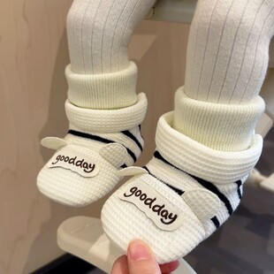 春秋婴儿鞋0-1岁小月龄宝宝鞋袜一体3学步鞋软底防掉步前鞋不掉鞋