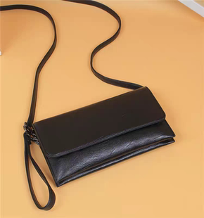 高级感小众手拿包包女士新款单肩信封包百搭斜背包手机小包斜挎包