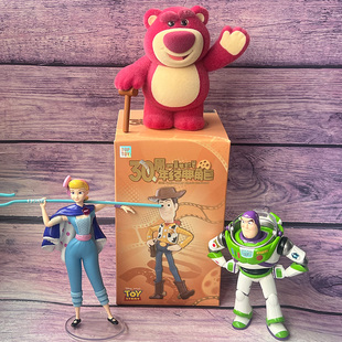 TOPTOY正版迪士尼玩具总动员30周年巴斯光年胡迪草霉熊盲盒手办