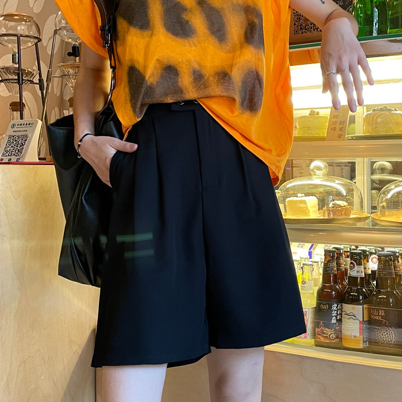 白色短裤女夏季薄款宽松高腰休闲a字阔腿中裤百搭直筒西装五分裤