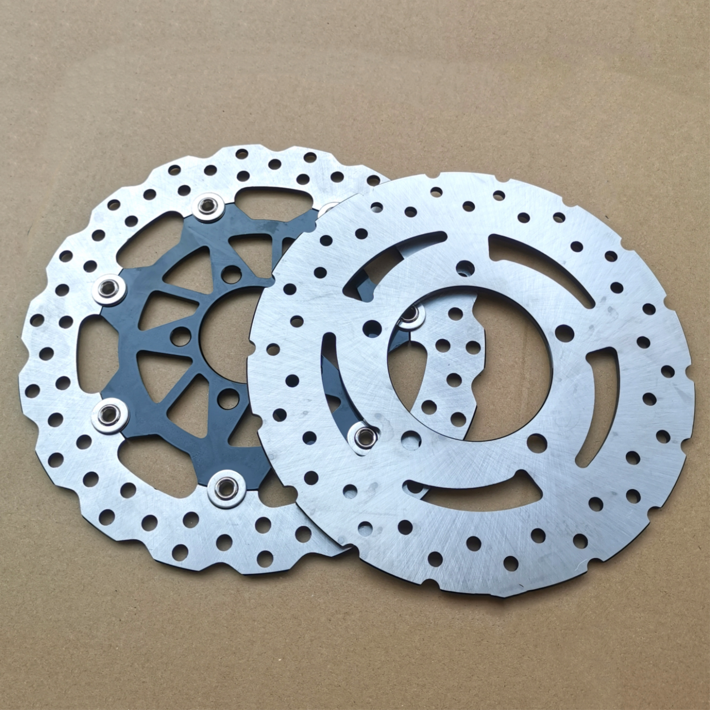 适用光阳赛艇250/300/CT250/300/S250/S350刹车盘/碟刹盘 浮动盘