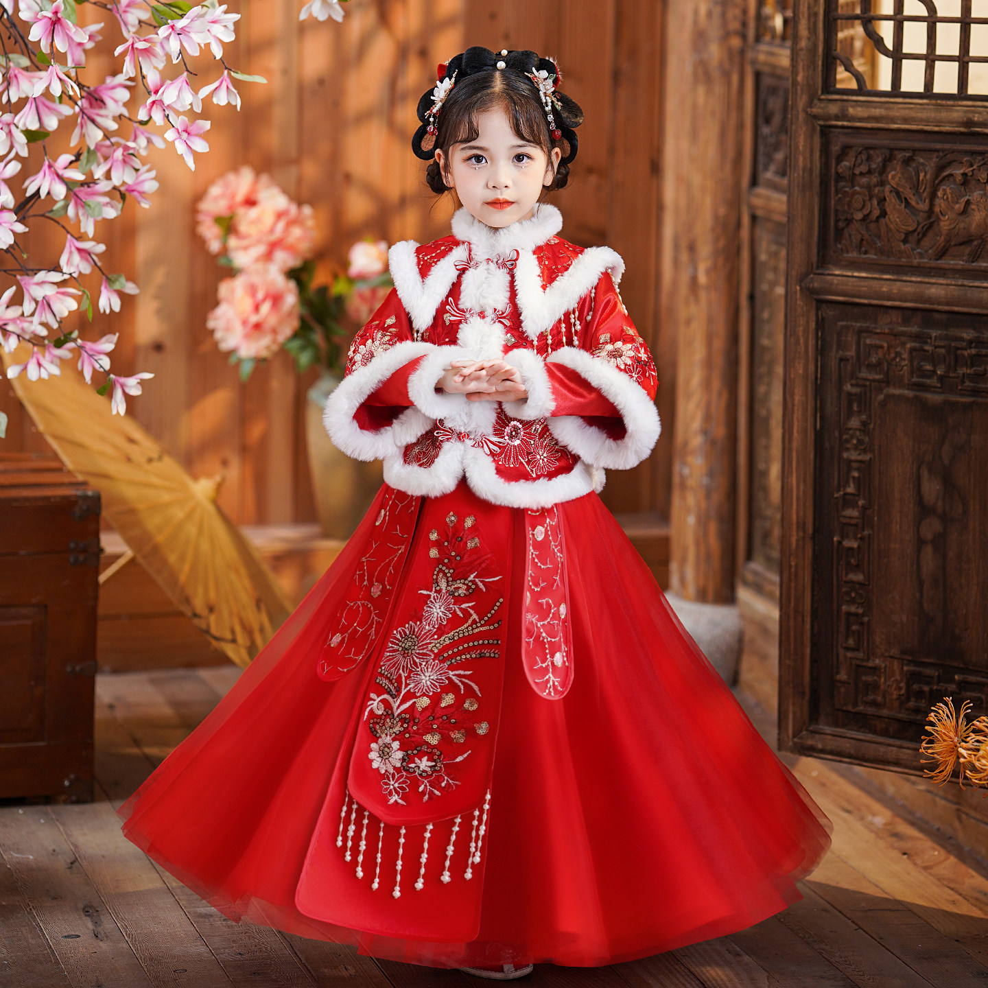 汉服女童红色新年兔年拜年服儿童喜庆衣服女大童冬季儿童古装冬款