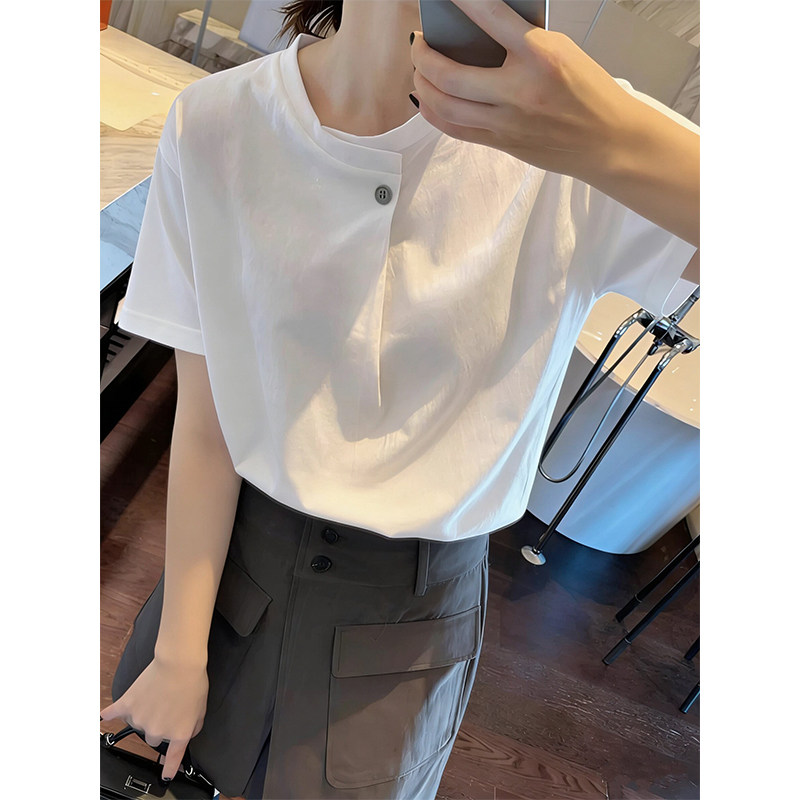 纽扣套头设计感内搭2026夏季新款洋气时髦上衣白色短袖T恤女