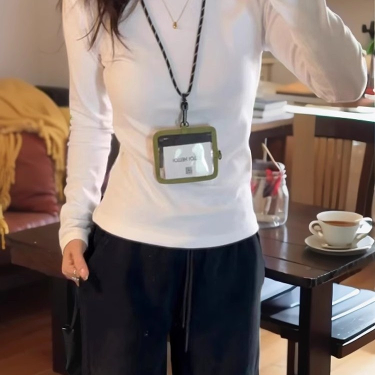 白色简约纯欲上衣内搭