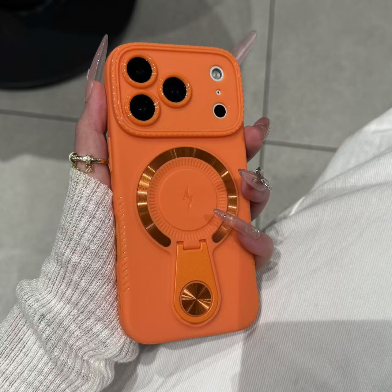 新款磁吸支架大视窗手机壳