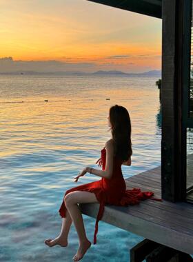 仙本那海边旅游拍照度假长裙女性感红色荷叶边开叉吊带包臀连衣裙