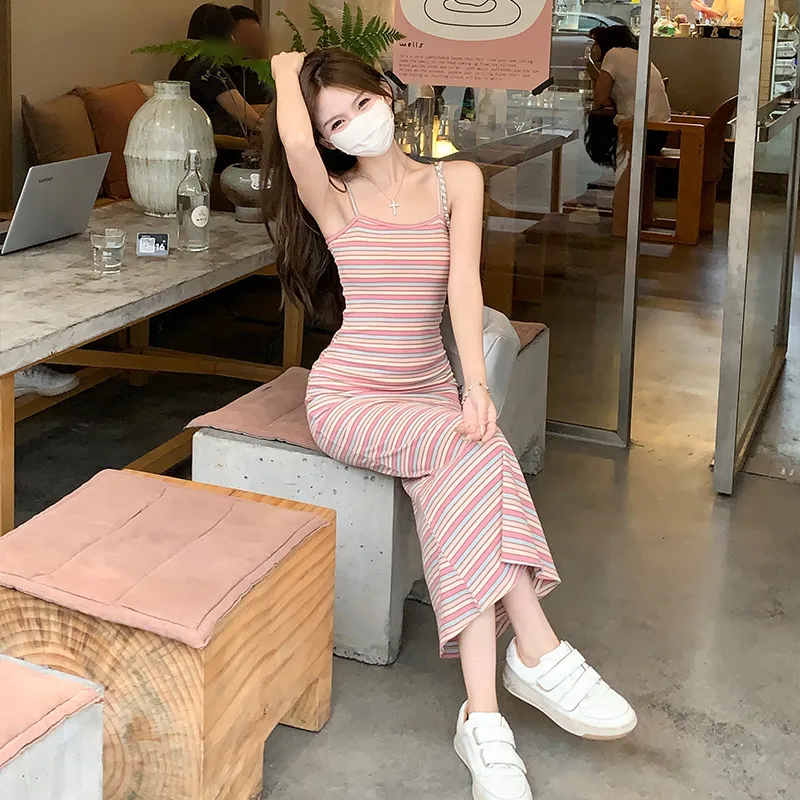 彩虹吊带小个子初恋风感条纹裙子微胖抹胸修身吊带外搭连衣裙
