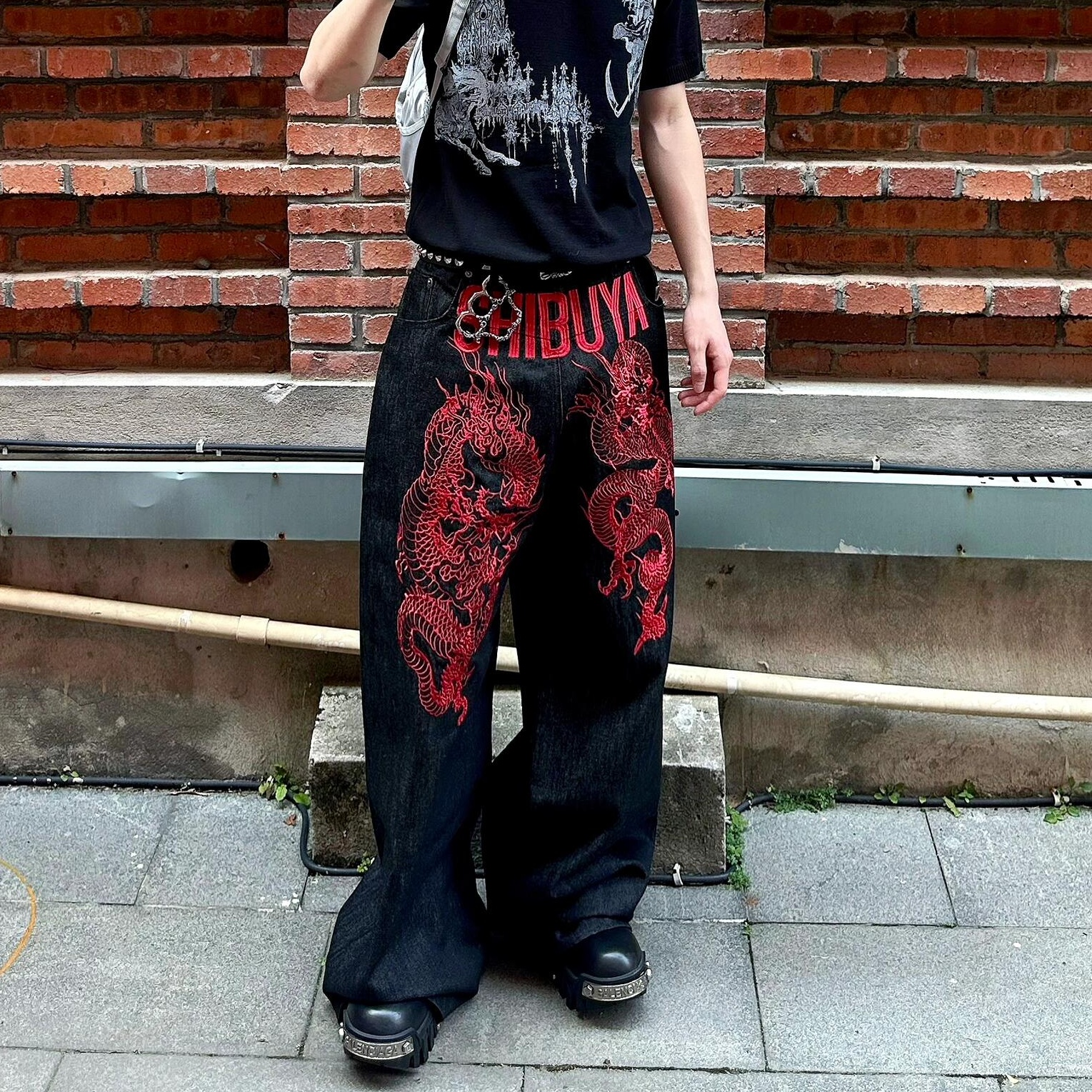 小众美式复古刺绣龙纹弯刀牛仔裤