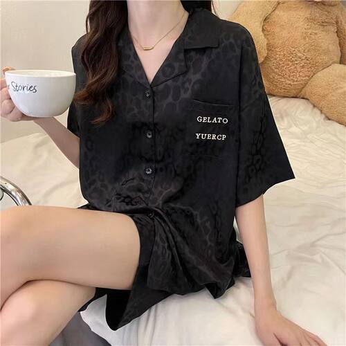 女夏季冰丝短袖短裤薄款网红风夏天豹纹新款丝绸款