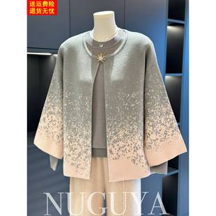 时尚中老年针织衫套装女冬装新款上衣洋气大码妈妈装毛衣两件套