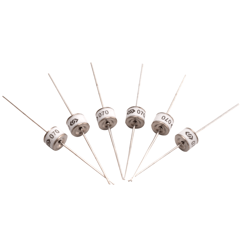 2RM070L-8陶瓷气体放电管8*6mm