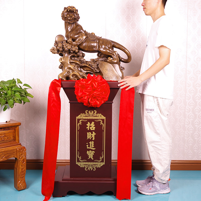 十二生肖老虎落地款商务风摆件