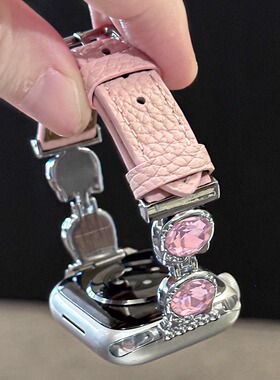 适用applewatchS11彩石kitty猫镶水钻拼皮表带iWatch10/9876可爱粉荔枝纹小蛮腰女夏苹果手表ultra质感皮腕带