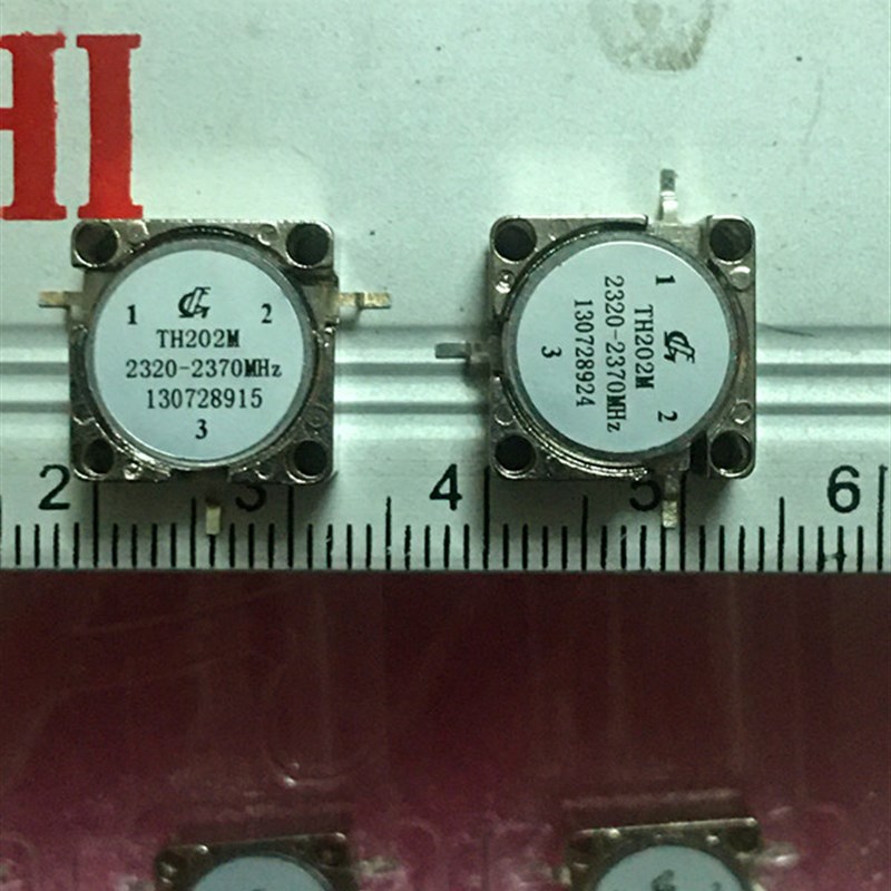 TH202M f2320-2370MHZ 射频 环形器 正向 13*13  2.3G