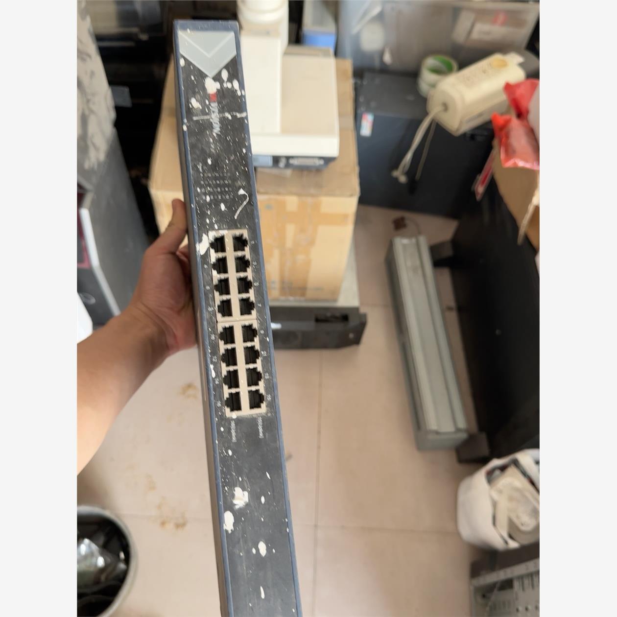 全新/二手 DS-3E0516-E 16口千兆交换机，议价商品