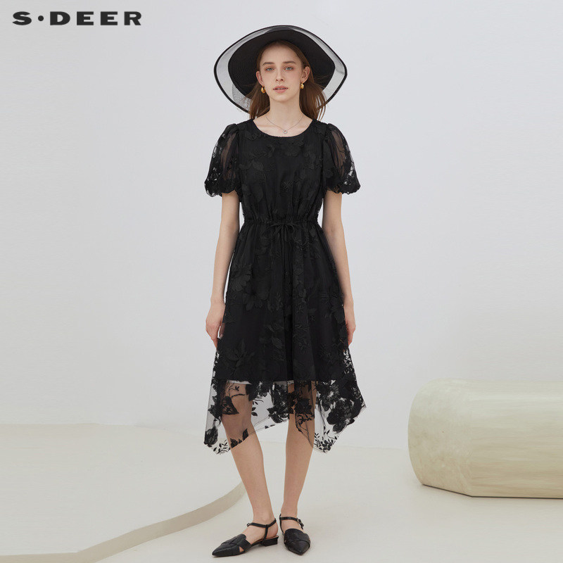 S·DEER圣迪奥女装圆领绣花收腰网纱泡泡袖连衣裙S223Z12