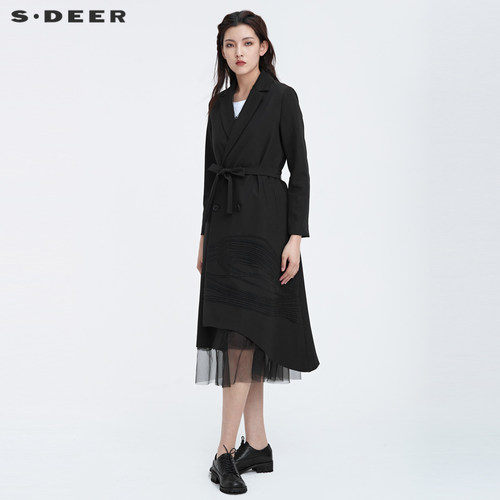 sdeer圣迪奥女装西装领双排扣收腰不规则长款风衣S22181806