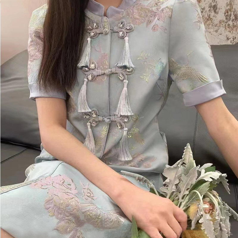 高级感小众设计仙鹤刺绣中国风旗连衣裙