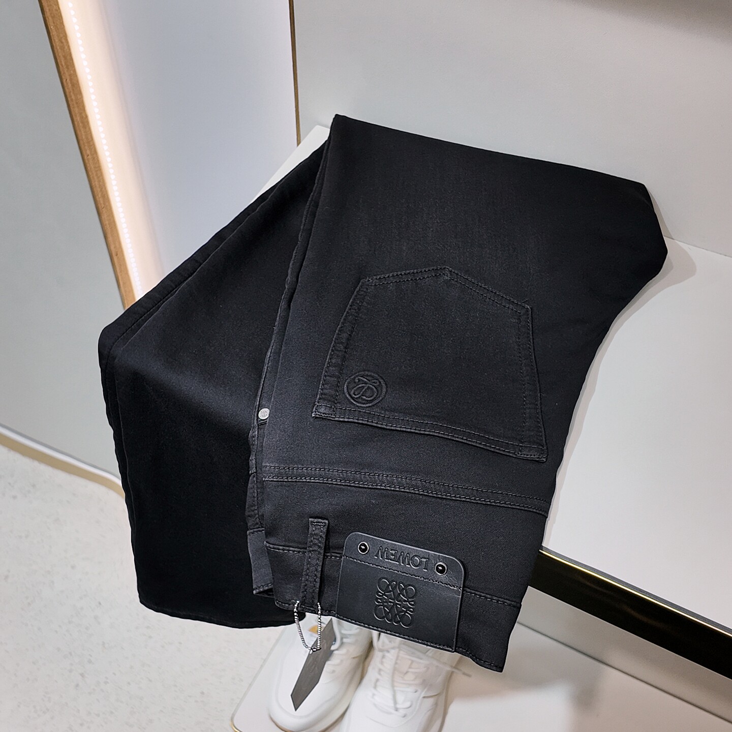 2026年新款深黑灰色针织高弹力修身牛仔裤男士春夏舒适柔软休闲裤