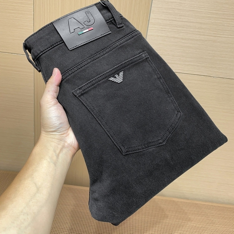 2025年新款男士深灰色弹力修身牛仔裤冬季中腰小直筒刺绣厚款裤子