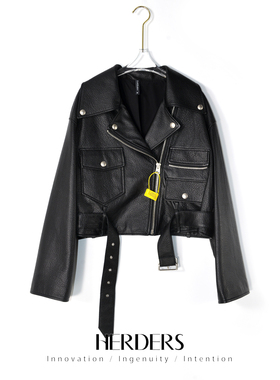 《邢康莉甄选》短款翻领黑色皮革服装外套30583