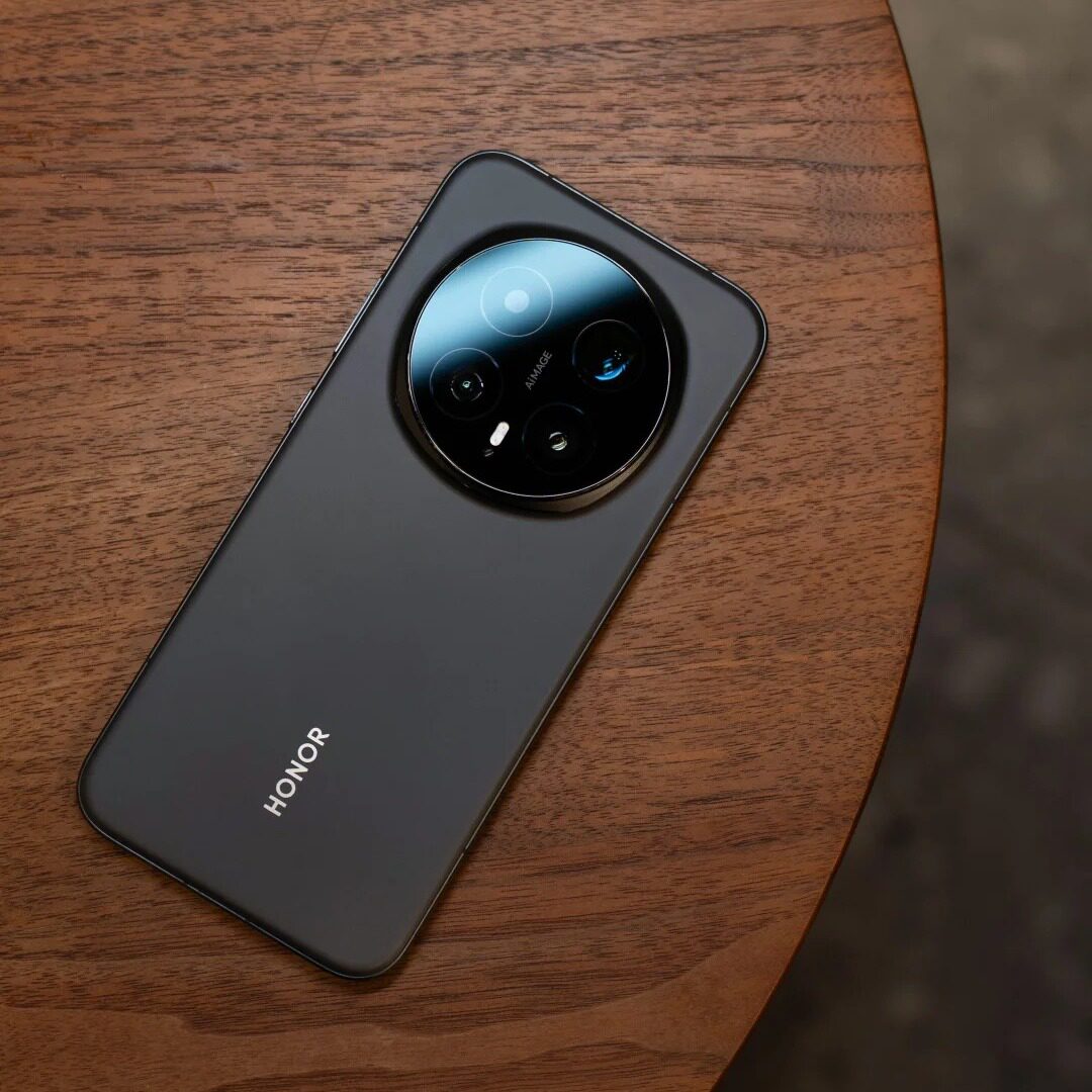 Magic8直屏智能手机骁龙8至尊版