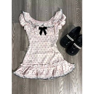 休闲波点蝴蝶结短袖 Casual polka dot bow short sleeved shirt