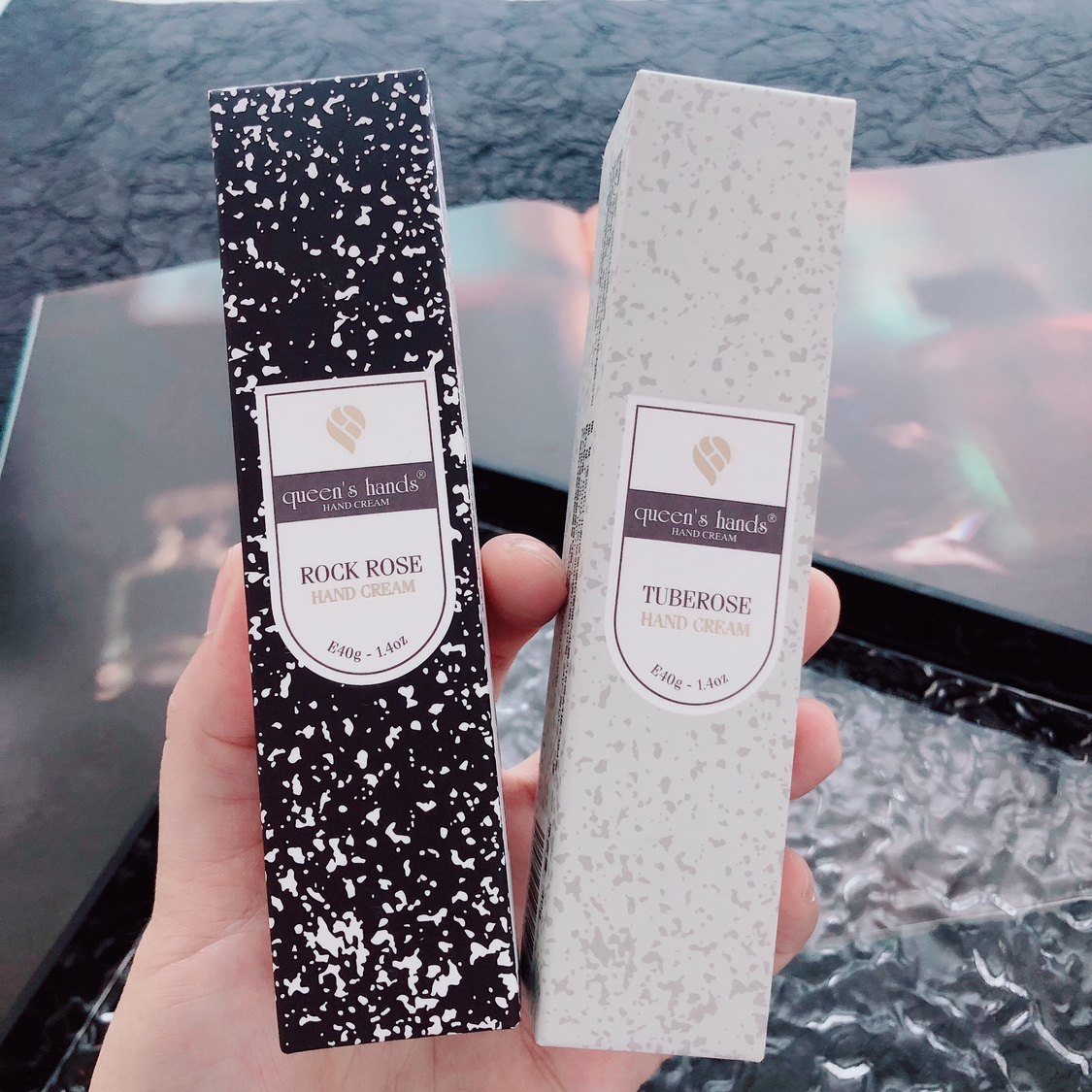 双手嫩滑如丝~看日期女王玻色因滋润保湿香氛护手霜40g24年11月