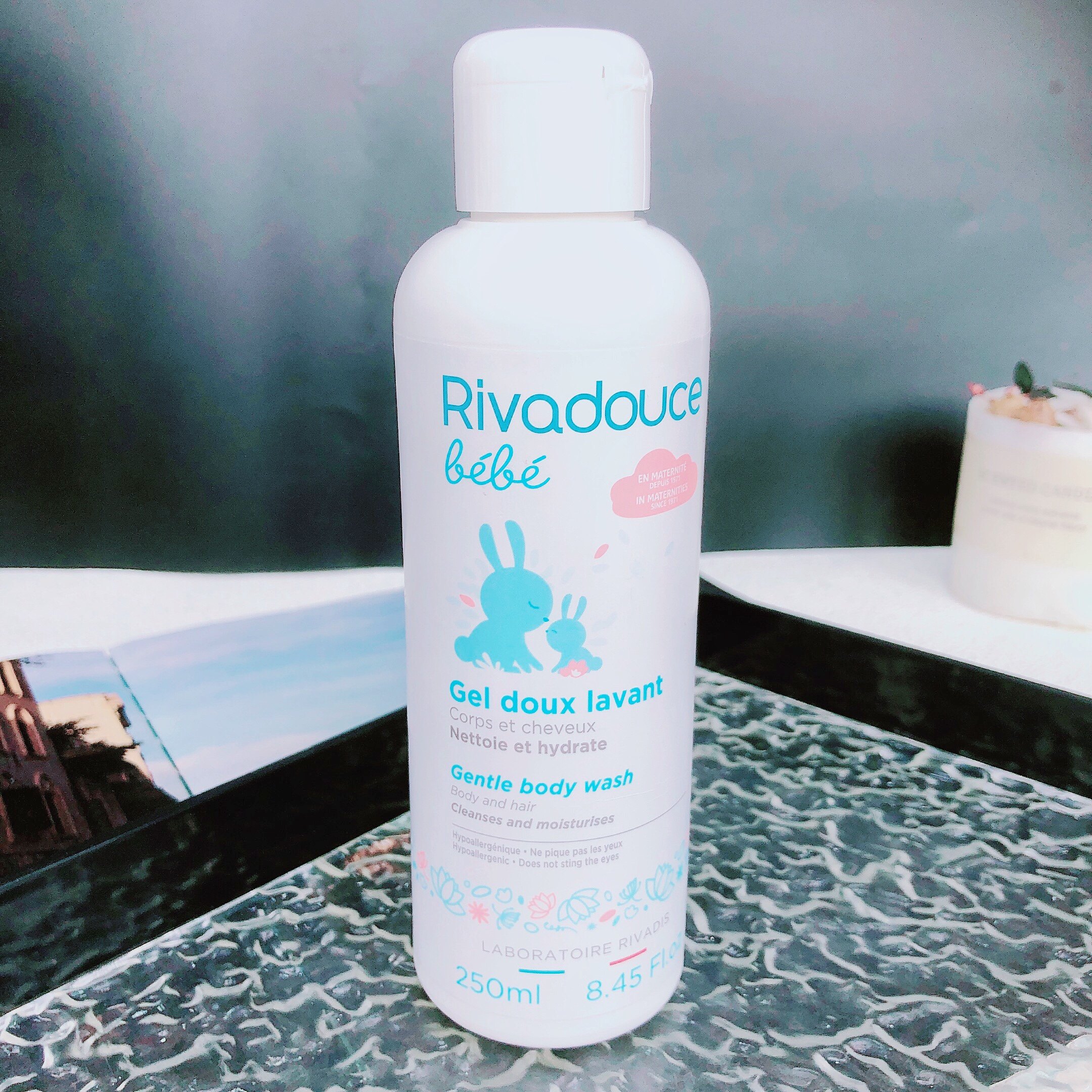 看日期~法国进口法家宝宝柔润沐浴露洗发沐浴二合一温和清洁250ml