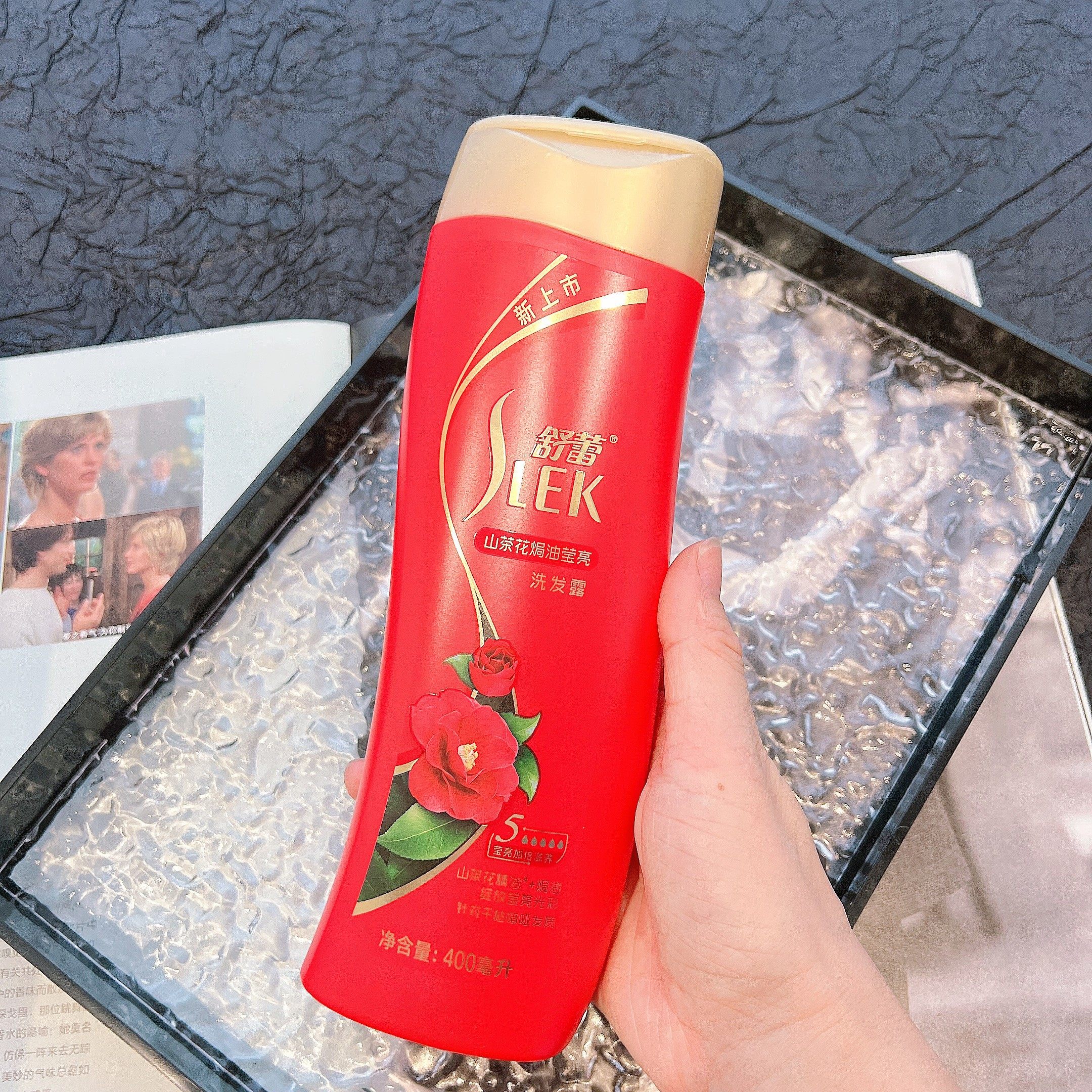 秀发莹亮如丝~闪耀每一天舒家山茶花焗油莹亮洗发露改善干枯发质