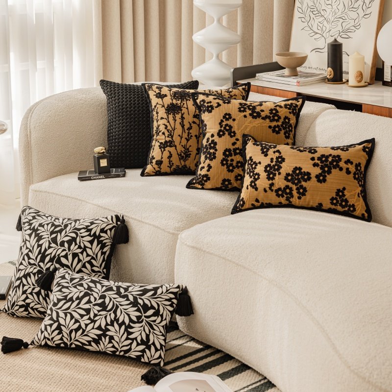 法式轻奢高级感抱枕中古风流苏客厅沙发靠枕美拉德中式提花靠垫套